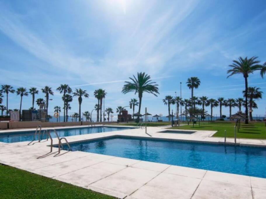 Primera Linea De Playa Benalmadena Aloha Playa Zewnętrze zdjęcie